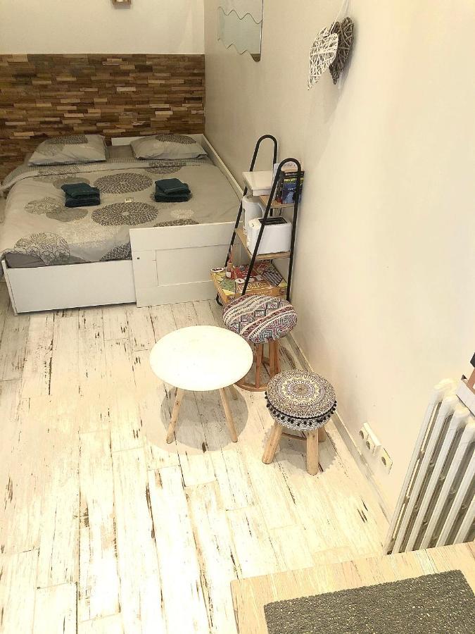 Cozy Nest Apartment Toulon Exterior photo